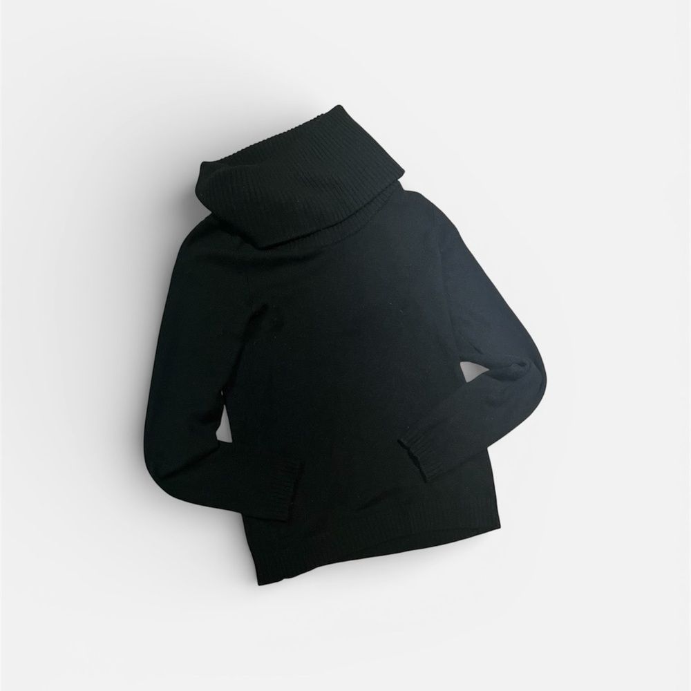 Vintage Gap Black Wool Turtleneck Sweater Size S Vintage Gap Black Wool Turtleneck Sweater Size S